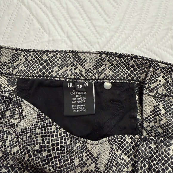 Hudson Women’s Black & Grey Snakeskin Print Skinny Stretch Pants. Size 28 - Picture 9 of 9